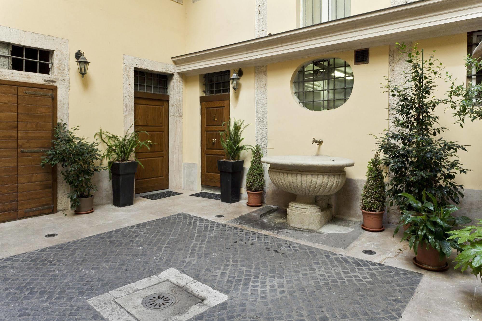 רומא Navona Suites מראה חיצוני תמונה
